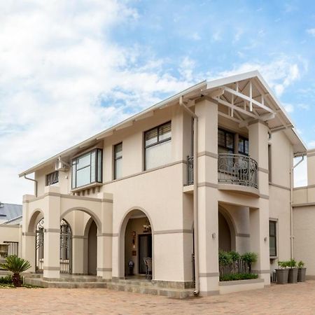 Adato Guesthouse Potchefstroom Exterior foto