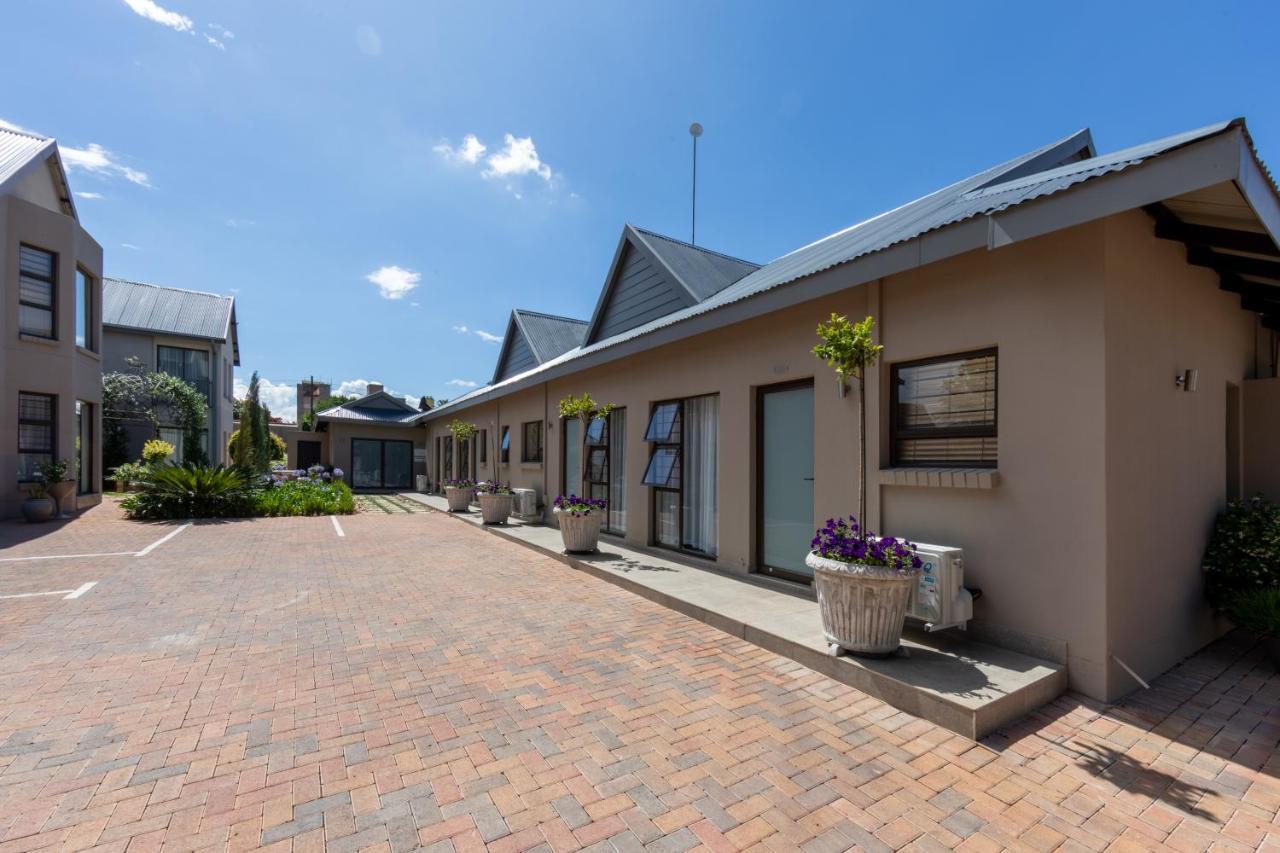 Adato Guesthouse Potchefstroom Exterior foto