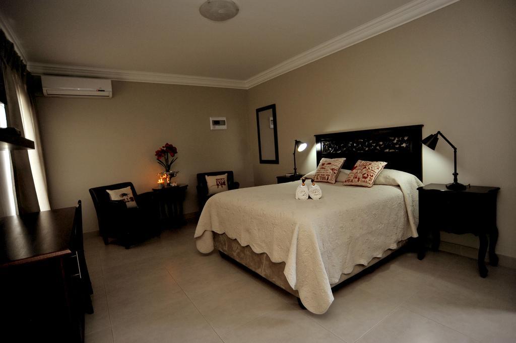 Adato Guesthouse Potchefstroom Exterior foto
